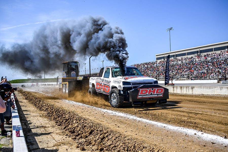 The DHD Last Minute Hooker Duramax pulling at Lucas Oil Raceway, Indianapolis