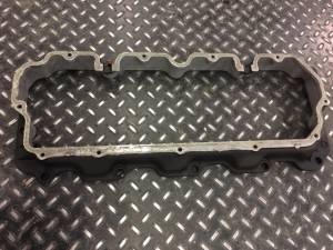Used/Scratched/Dented Items - Engine & Related - USED LB7 2001-2004 LOWER VALVE COVER (97223425)