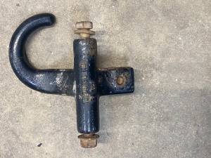 GM - 15709129  (Passenger's Side Tow Hook) - Image 2